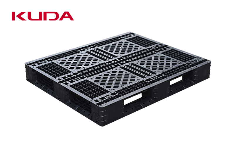 Economy and convenience of disposable plastic pallets